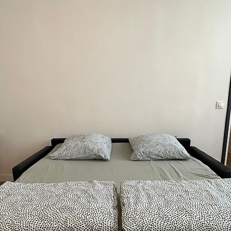 Apartment Champs Elysees 3 ปารีส ภายนอก รูปภาพ