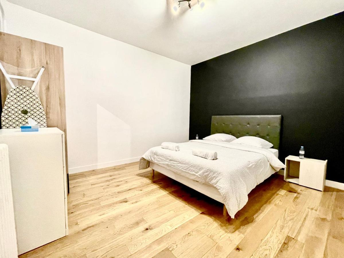 Apartment Champs Elysees 3 ปารีส ภายนอก รูปภาพ